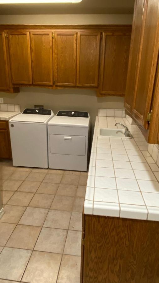 Beautiful Peaceful Desirable Home In Madera Rancho 外观 照片